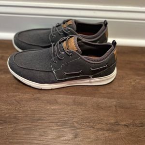 Magellan outdoor slip on lightweight shoes. Size 10.5